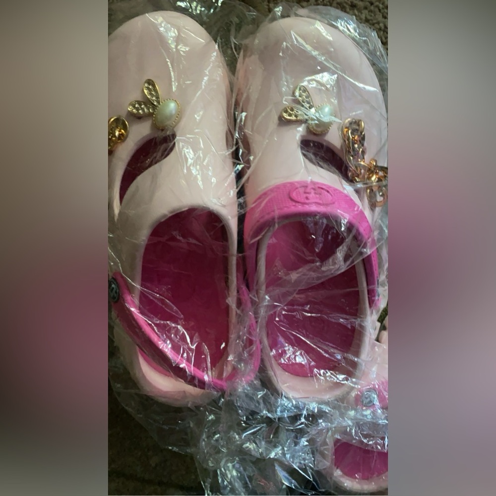 Clogs